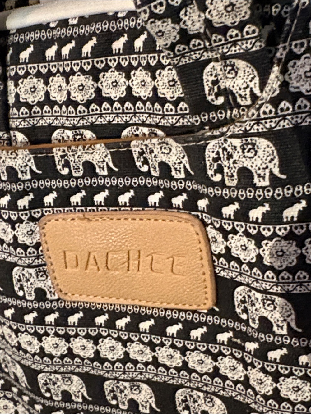 Dachee Elephant-Pattern Laptop Bag - Picture 2 of 4